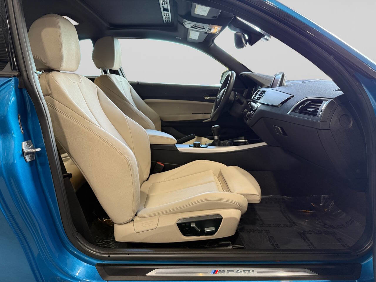 Used 2020 BMW M240i Coupe RWD image 17