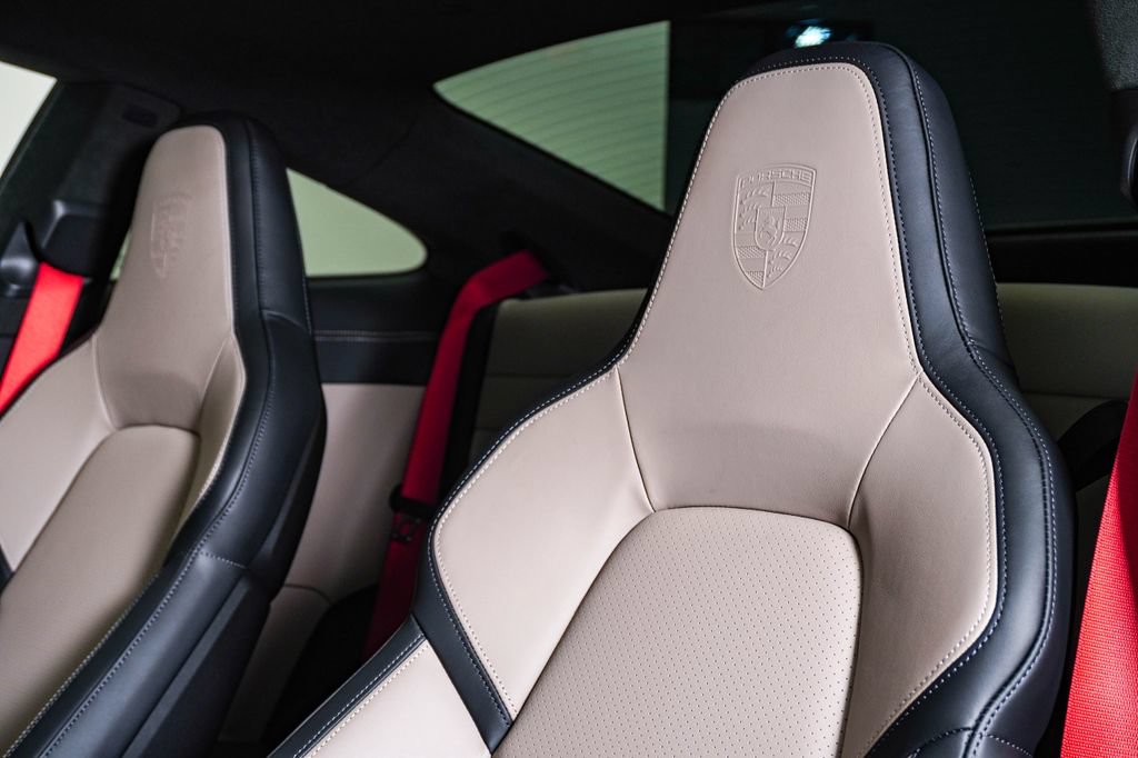 Certified 2026 Porsche 911 Carrera 4 GTS AWD/4WD image 19
