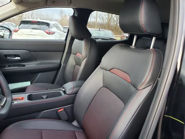 New 2026 Nissan Kicks SR image 21