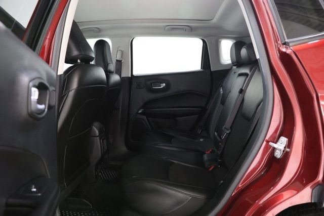 Used 2021 Jeep Compass Latitude w/ Sun and Sound Group AWD/4WD image 32