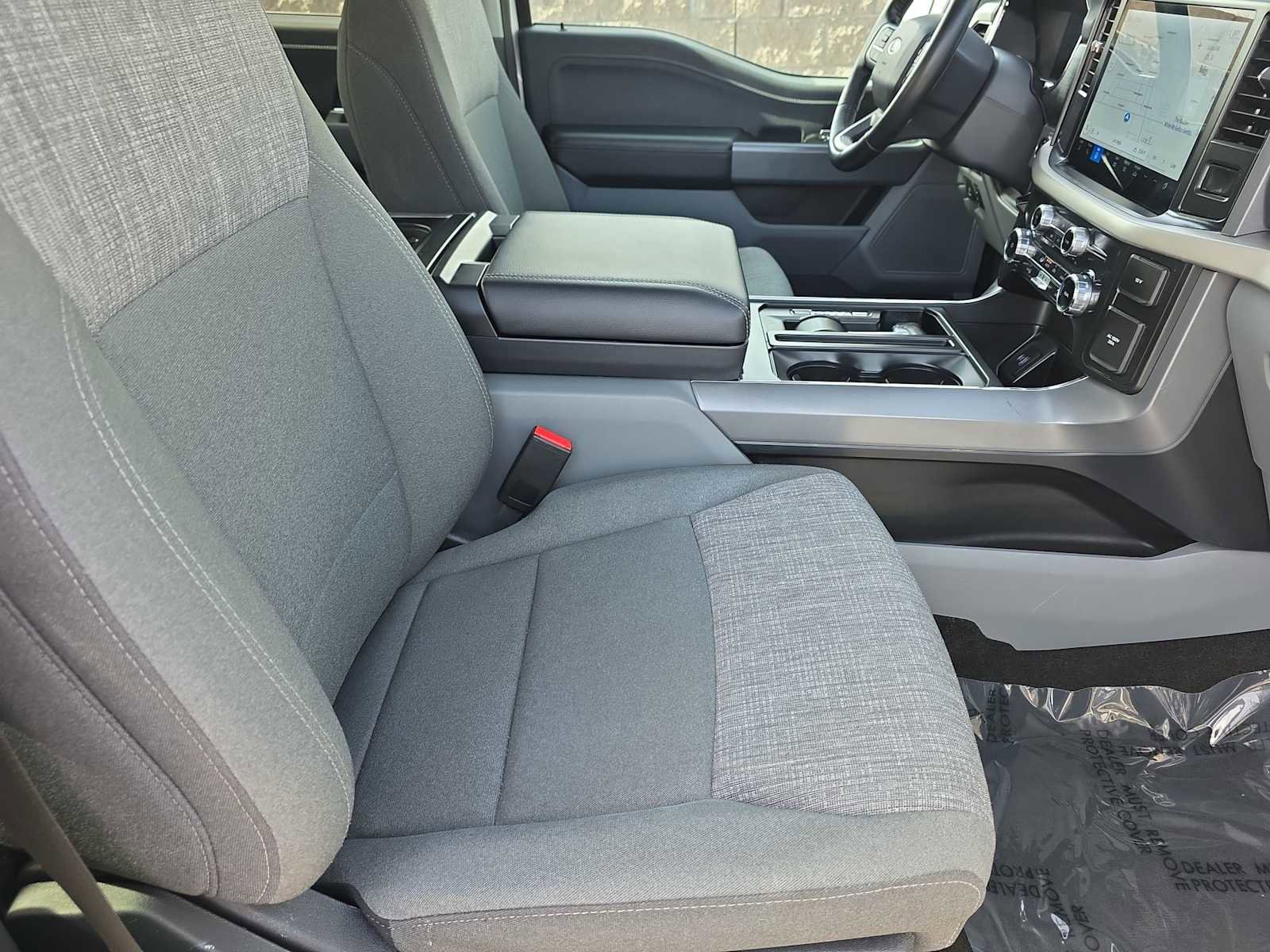 Used 2022 Ford F150 Lightning XLT image 18