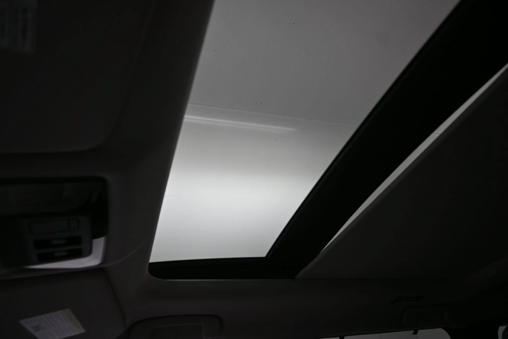 Used 2025 Mitsubishi Outlander SEL FWD image 18