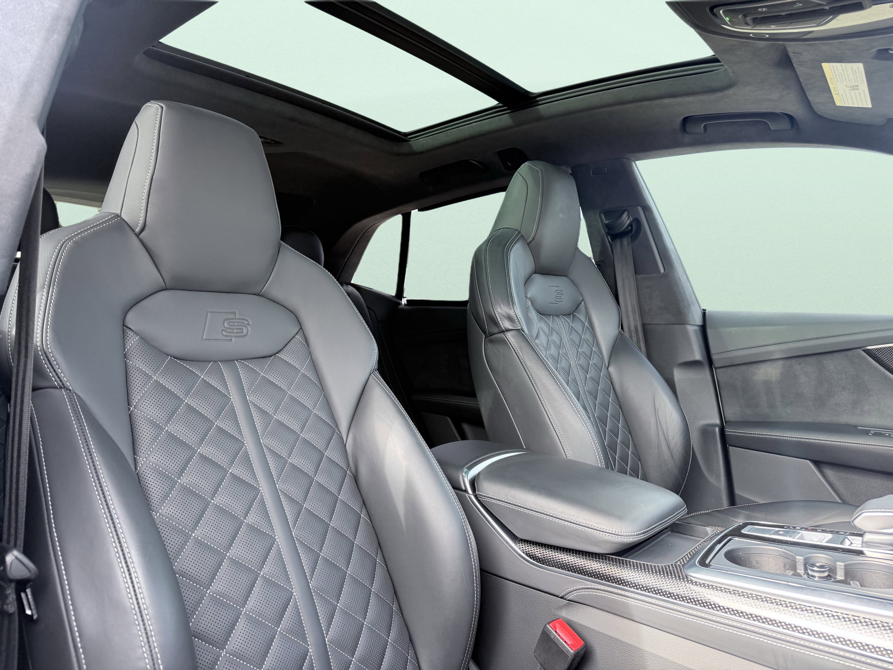 Used 2023 Audi SQ8 Prestige image 28