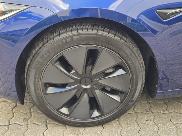 Used 2025 Tesla Model 3 Long Range RWD image 10