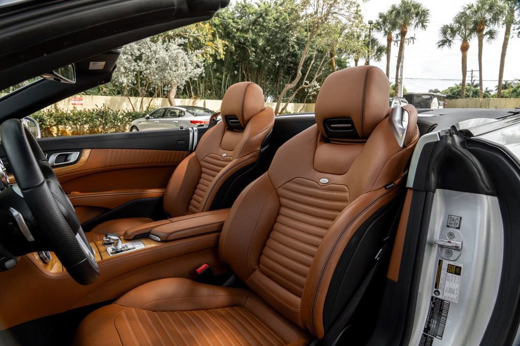 Used 2016 Mercedes-Benz SL 550 image 16