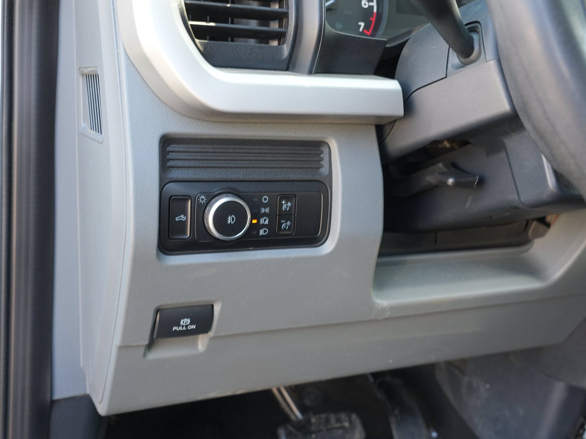 Used 2023 Ford F250 XLT AWD/4WD image 17