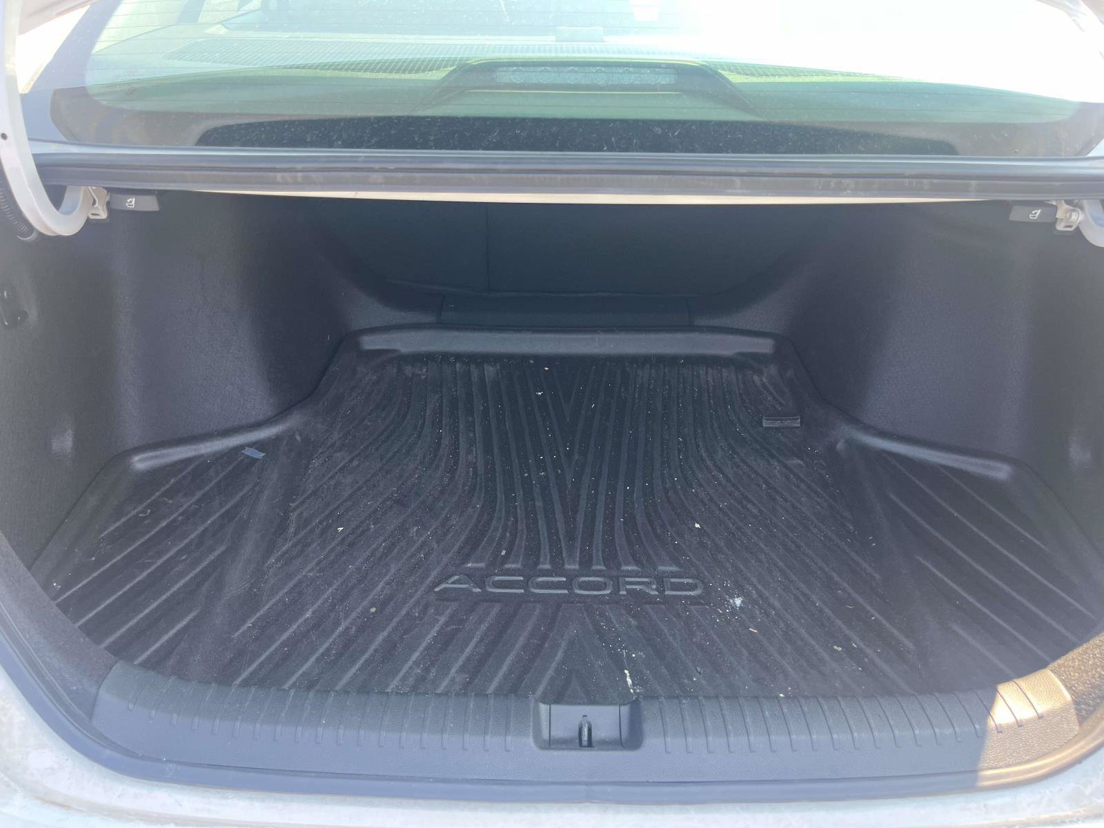 Used 2023 Honda Accord EX image 10