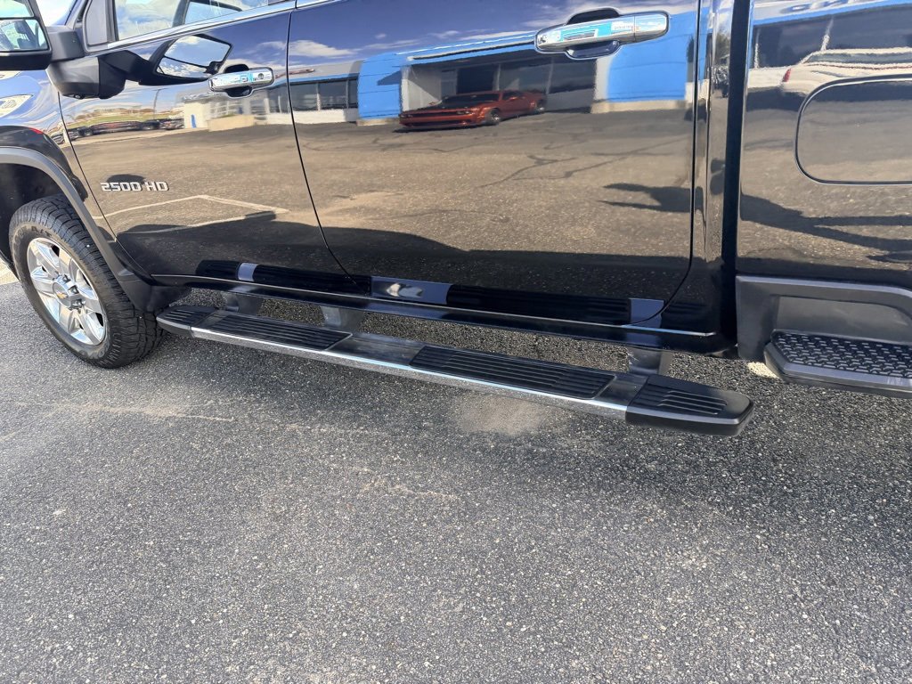 Used 2022 Chevrolet Silverado 2500 LTZ image 11