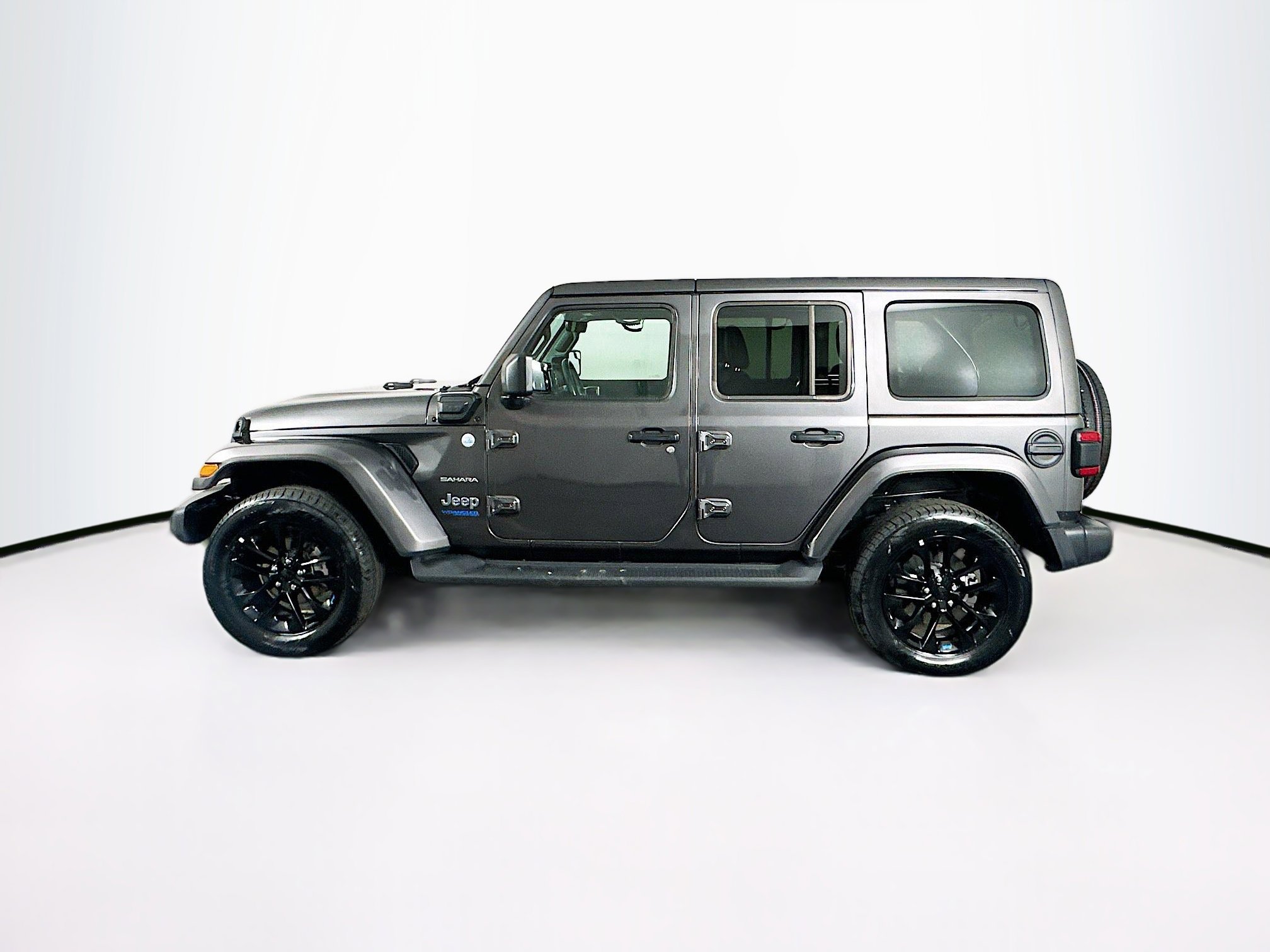 Used 2022 Jeep Wrangler Sahara image 4