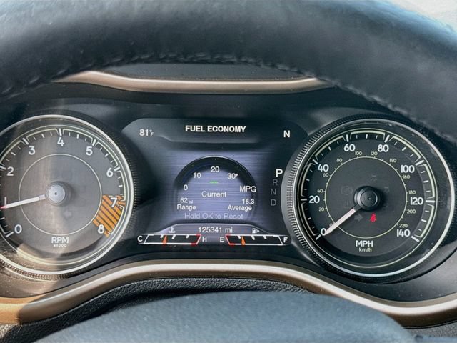 Used 2014 Jeep Cherokee Limited w/ Luxury Group FWD image 16