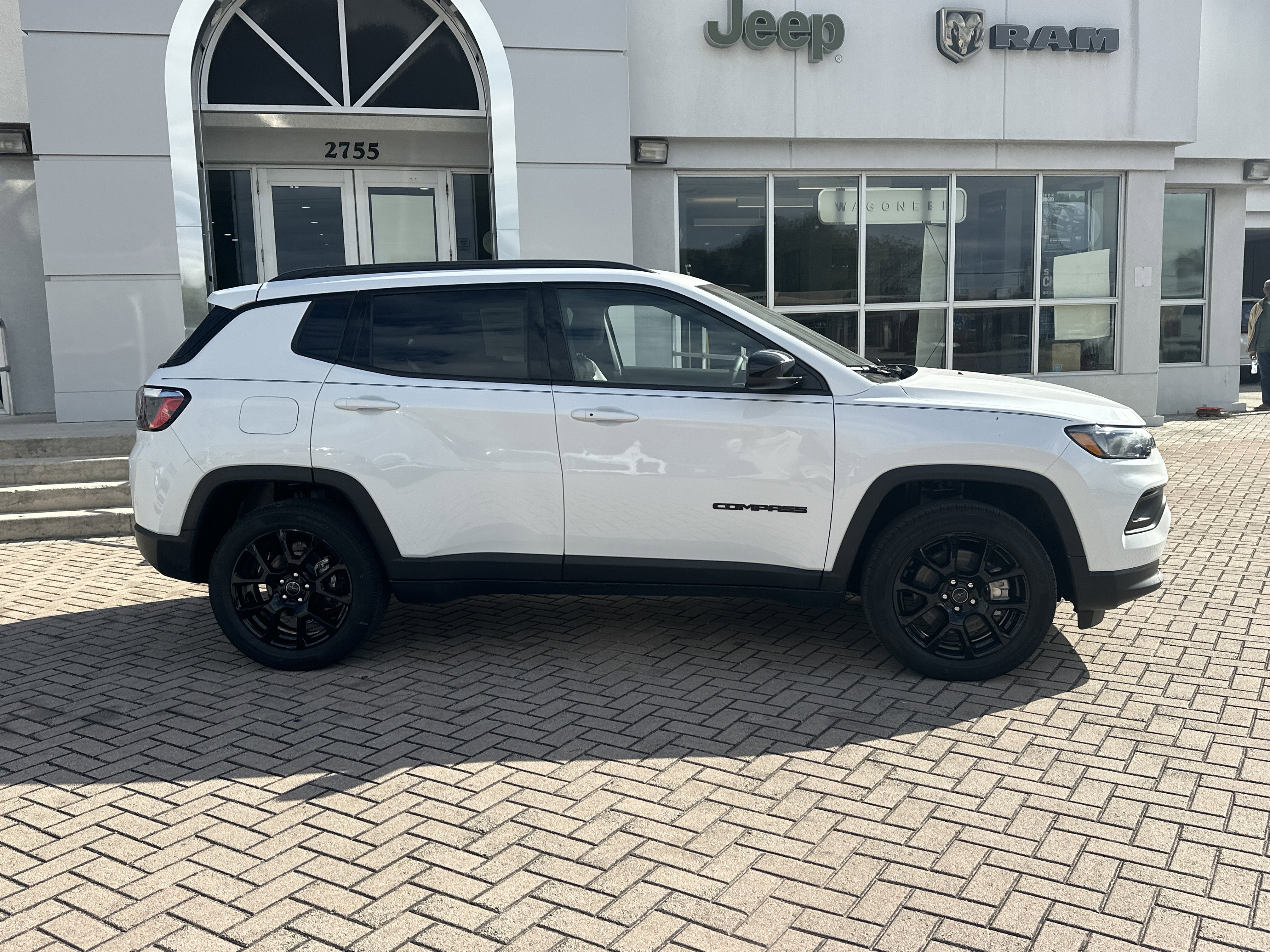 New 2026 Jeep Compass Latitude image 6