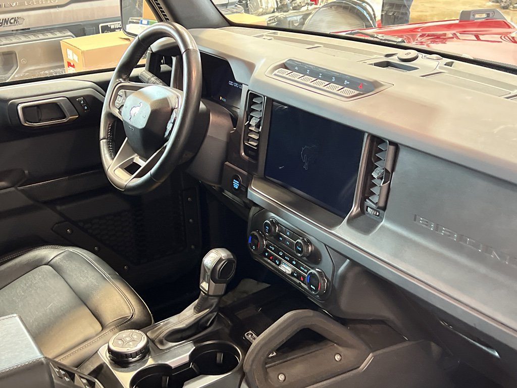 Used 2025 Ford Bronco Badlands image 26