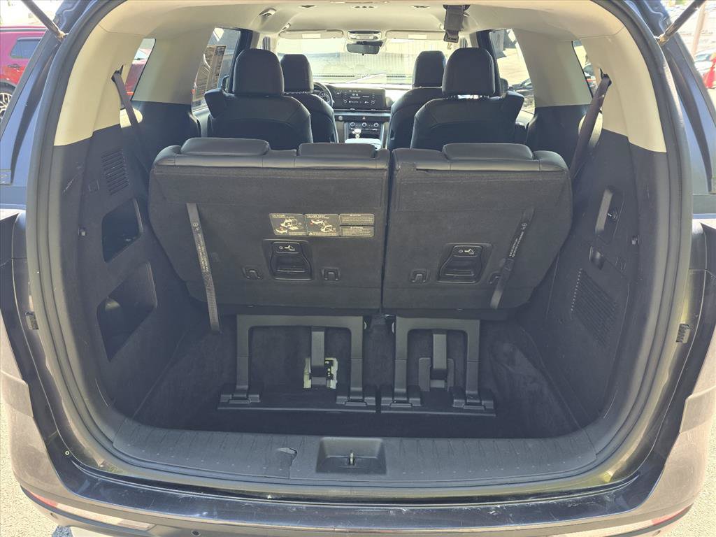 Used 2022 Kia Carnival LX FWD image 25