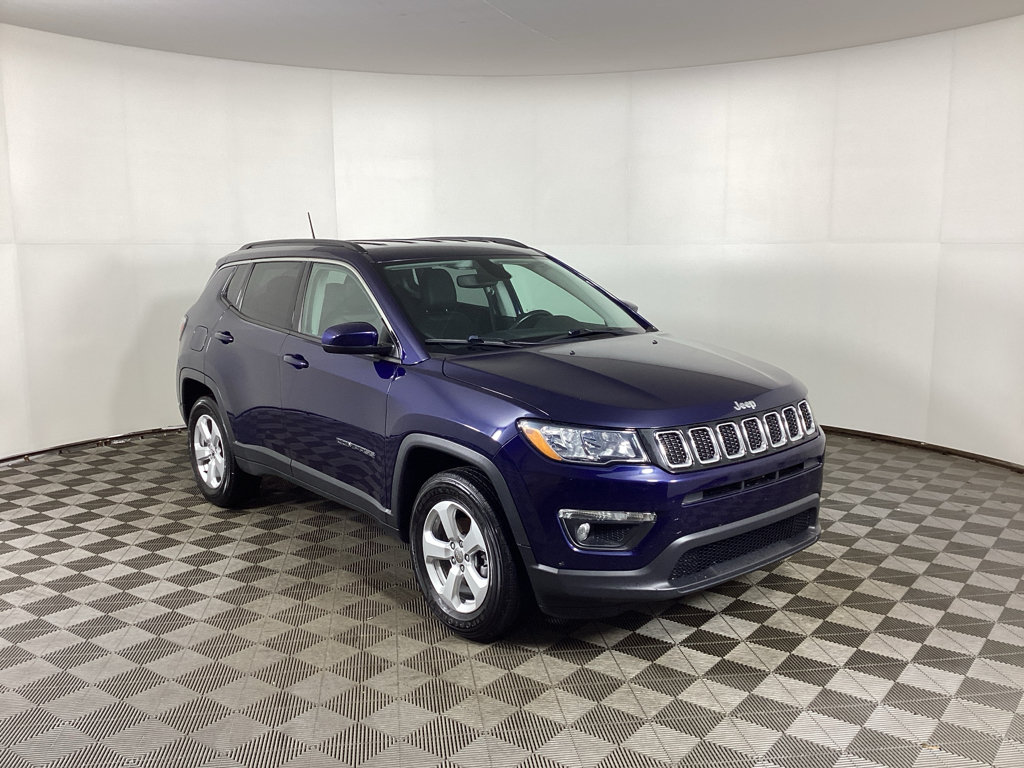 Used 2019 Jeep Compass Latitude AWD/4WD image 1