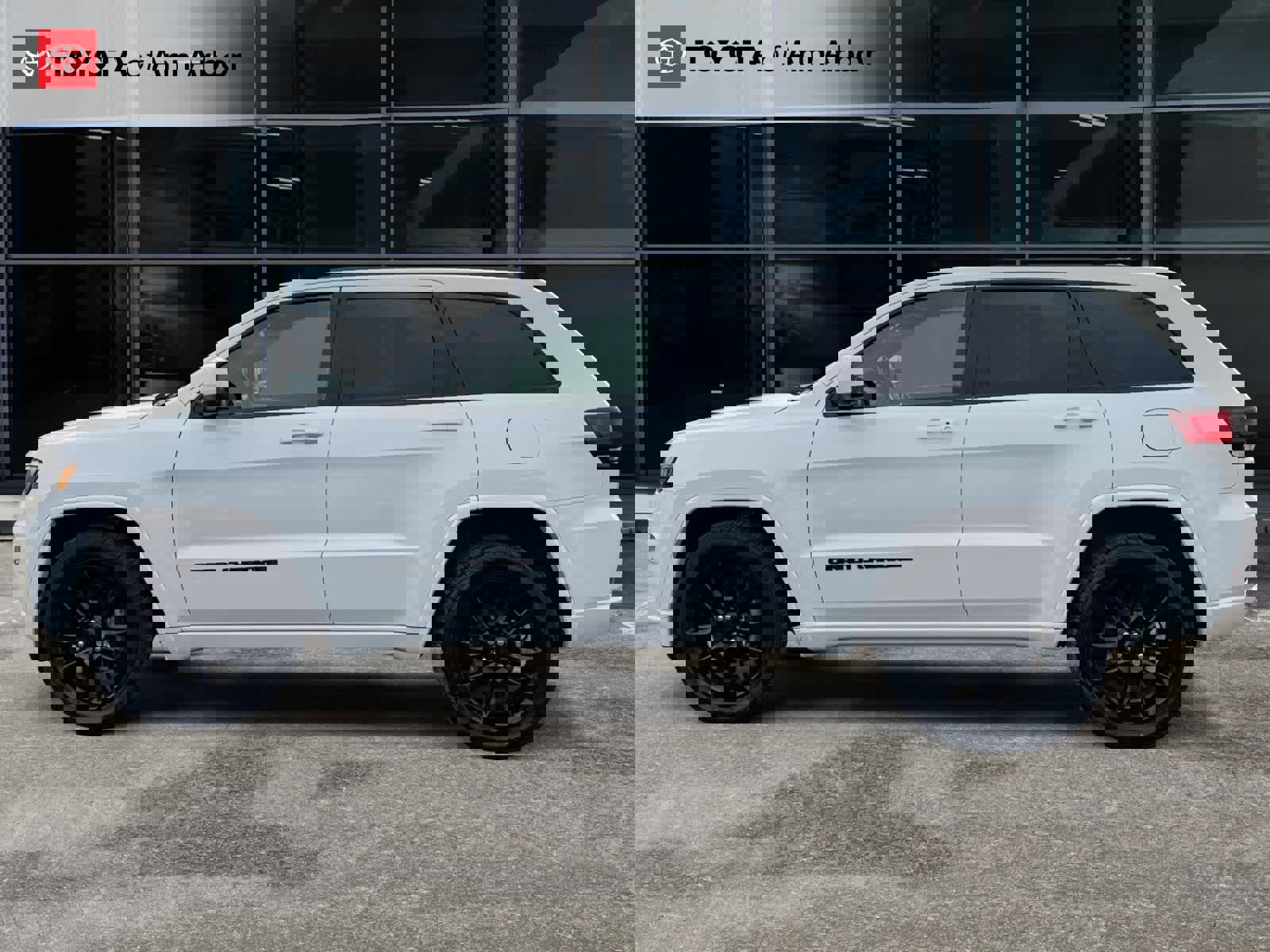 Used 2020 Jeep Grand Cherokee Altitude image 10