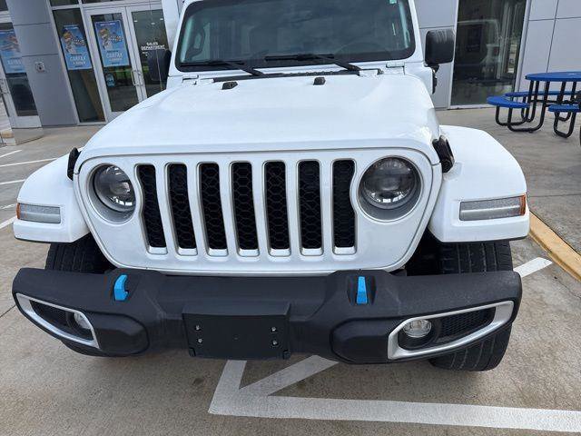 Used 2023 Jeep Wrangler Sahara w/ Cold Weather Group image 13