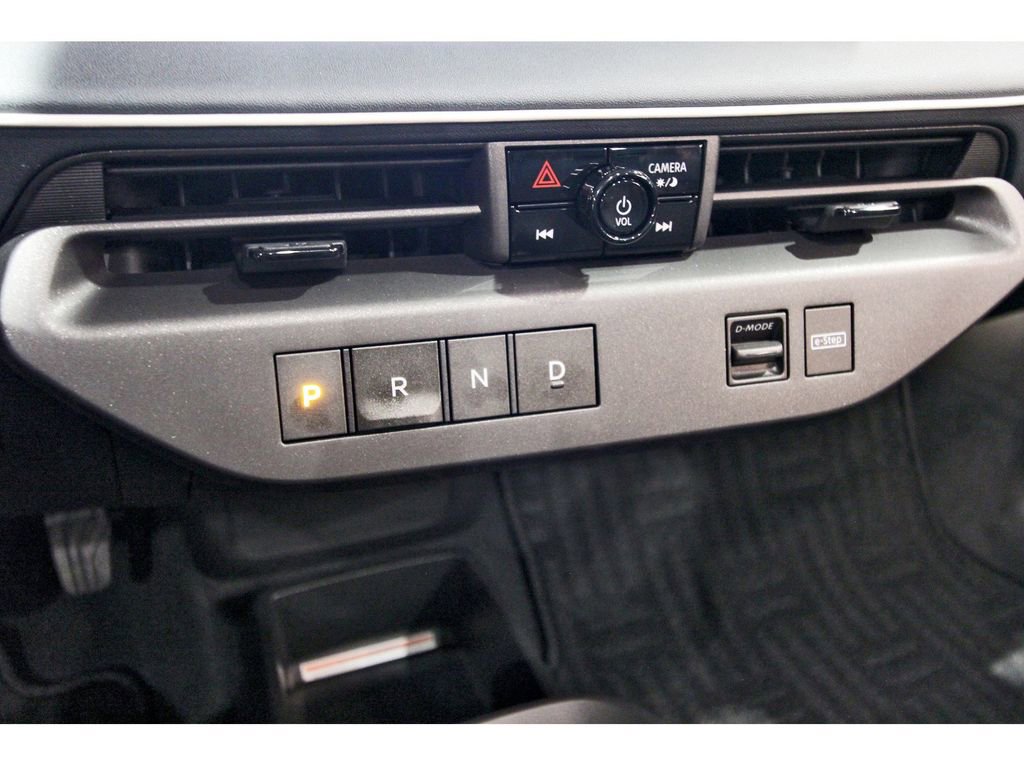 New 2026 Nissan Leaf Platinum+ w/ Cargo Package (Platinum+) image 29