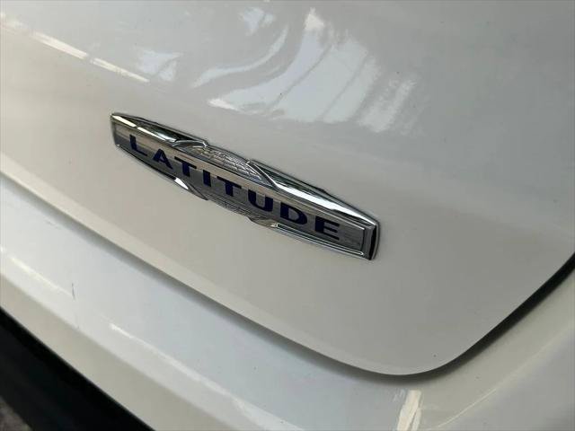 Certified 2018 Jeep Compass Latitude w/ Popular Equipment Group FWD image 35