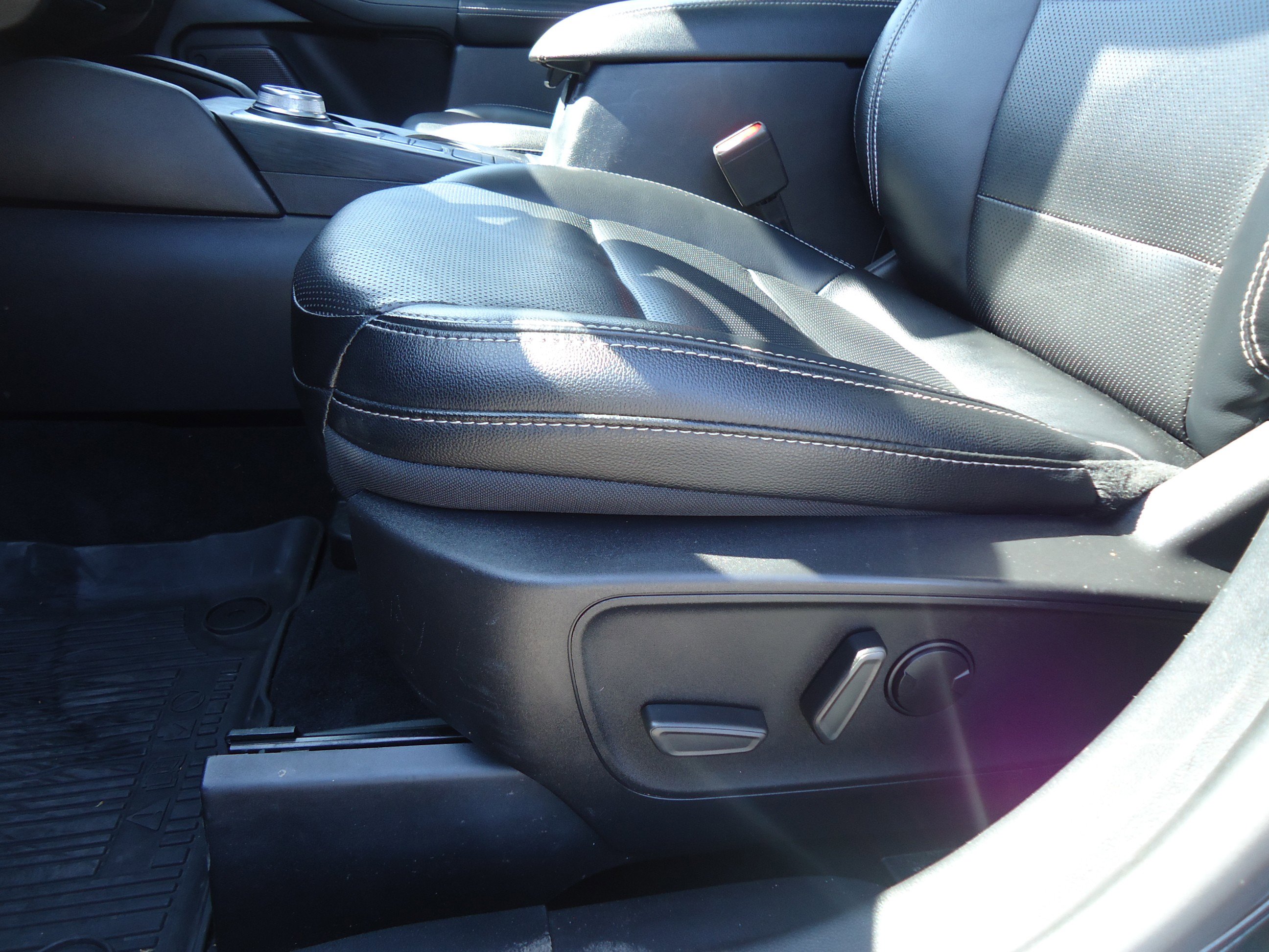 Used 2022 Ford Escape SEL image 25