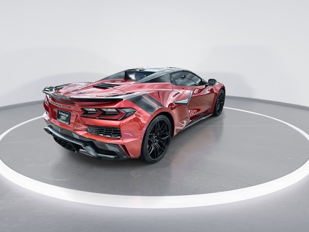 Used 2024 Chevrolet Corvette Z06 w/ Stealth Interior Trim Package RWD image 8