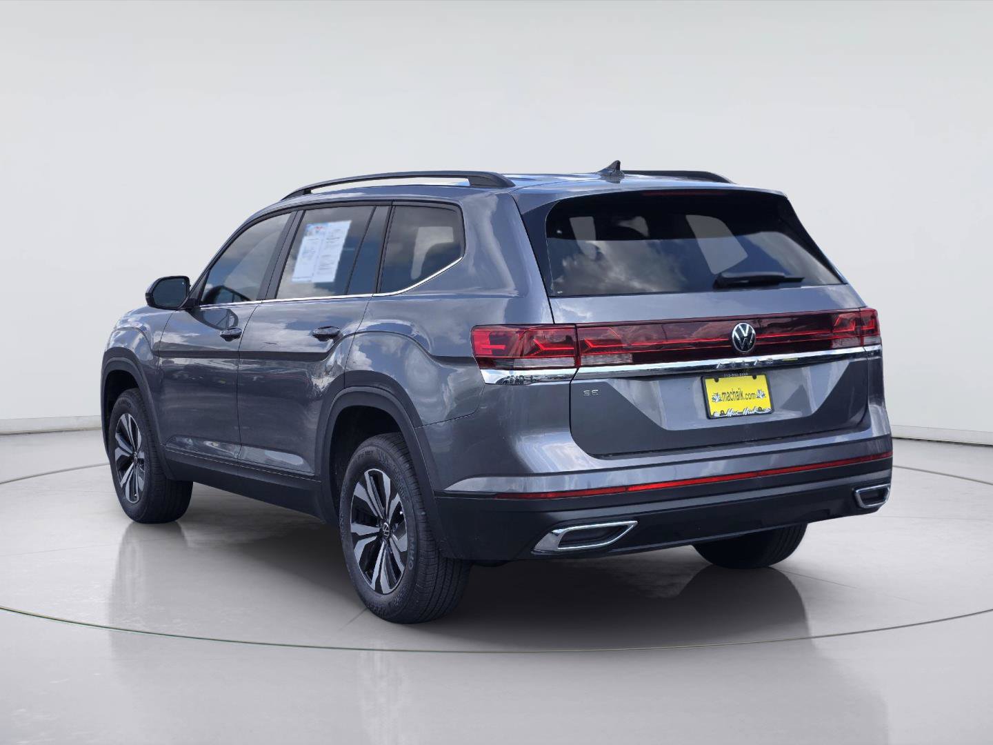 Used 2024 Volkswagen Atlas SE FWD image 6