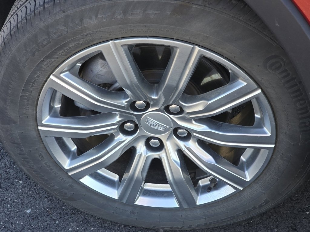 Used 2023 Cadillac XT4 Premium Luxury image 30