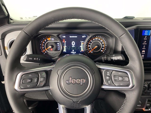 Used 2026 Jeep Wrangler Unlimited Sahara AWD/4WD image 22