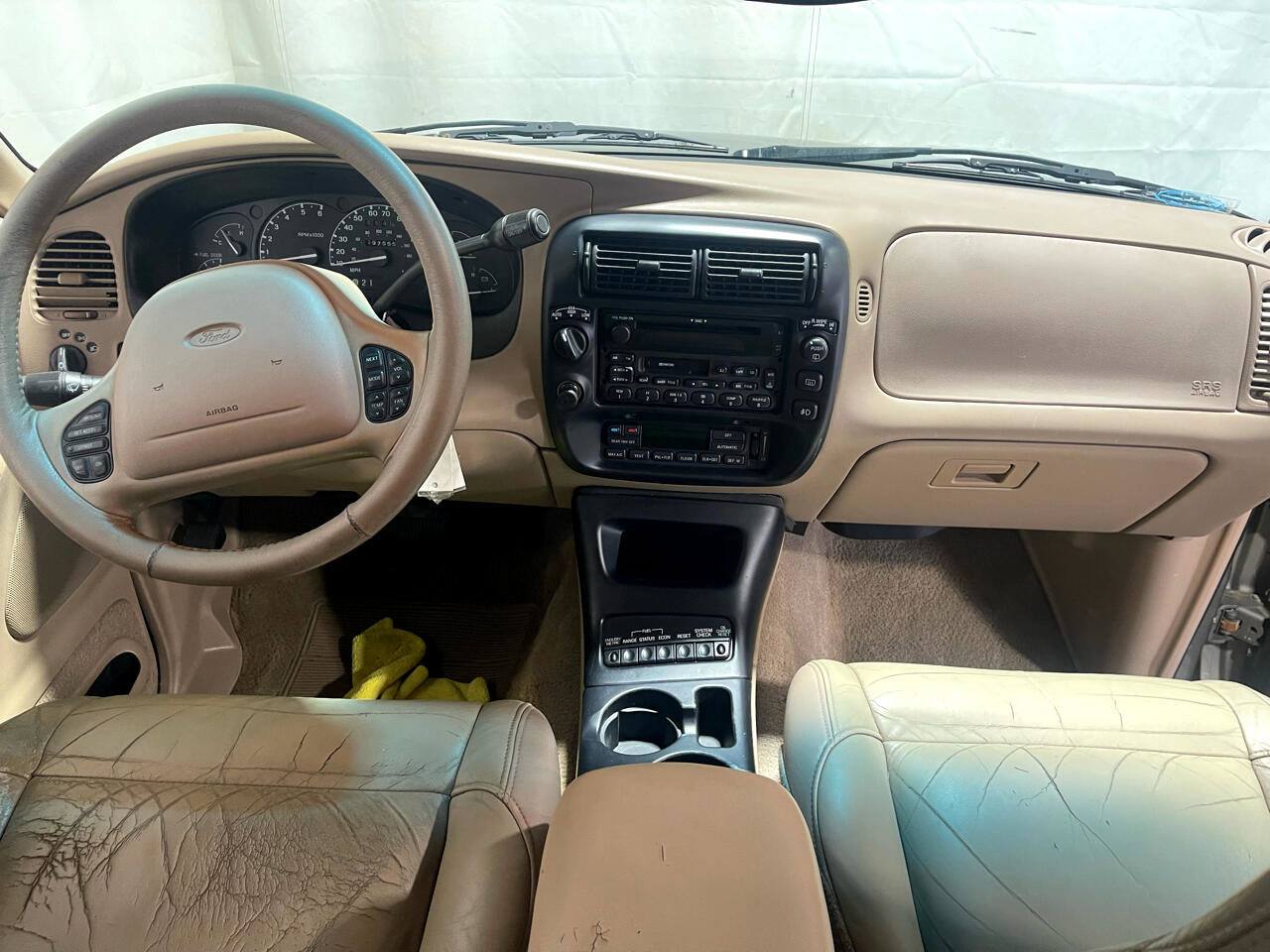 Used 2000 Ford Explorer Eddie Bauer image 17