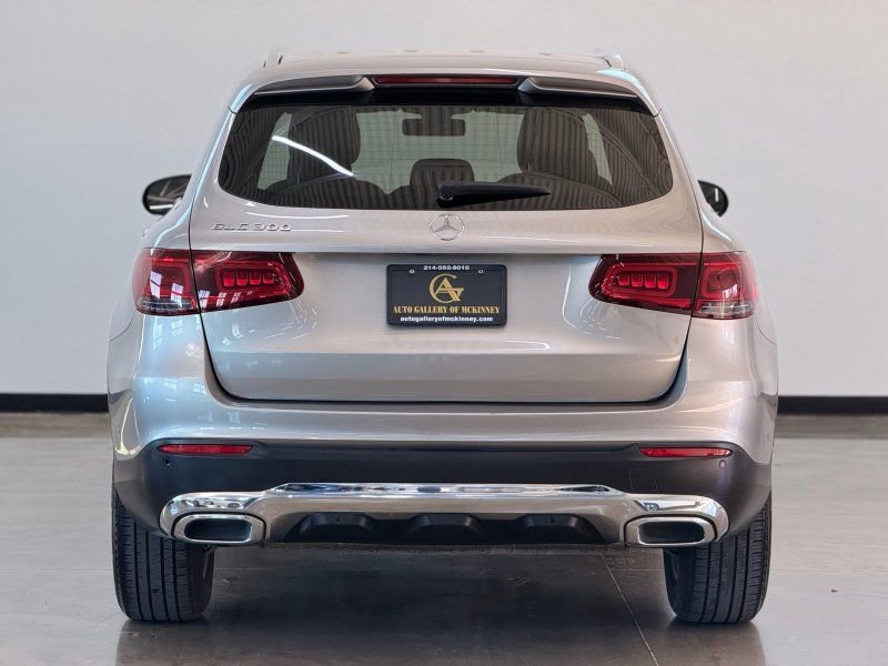 Used 2021 Mercedes-Benz GLC 300 w/ Premium Package image 6