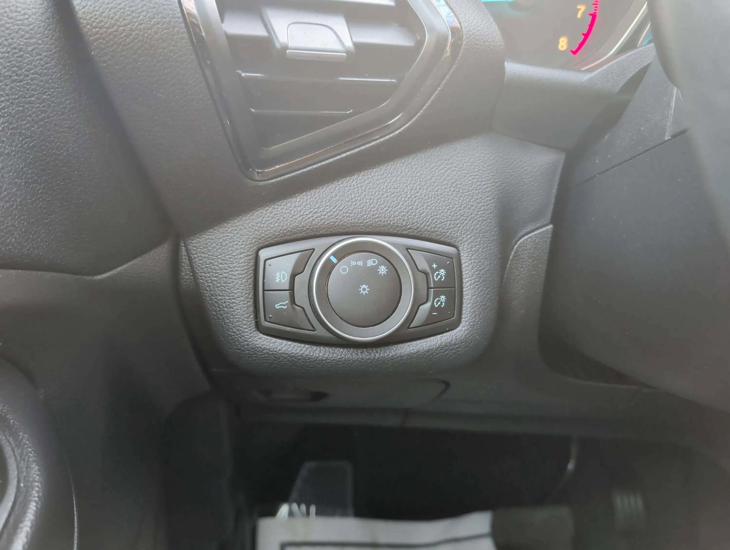 Used 2017 Ford Escape Titanium image 24