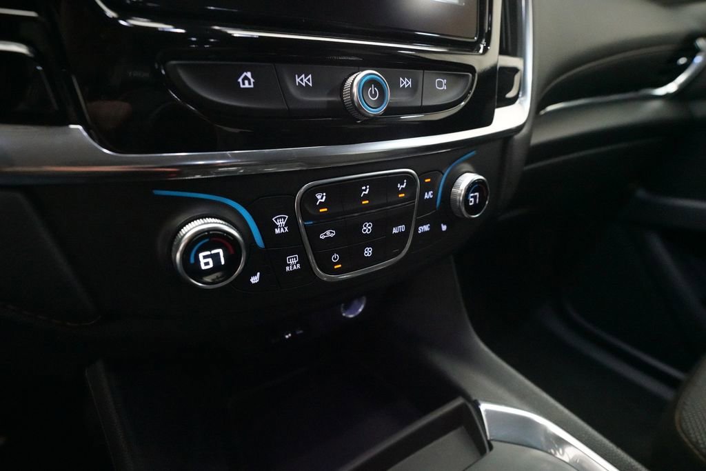 Used 2018 Chevrolet Traverse LT image 22