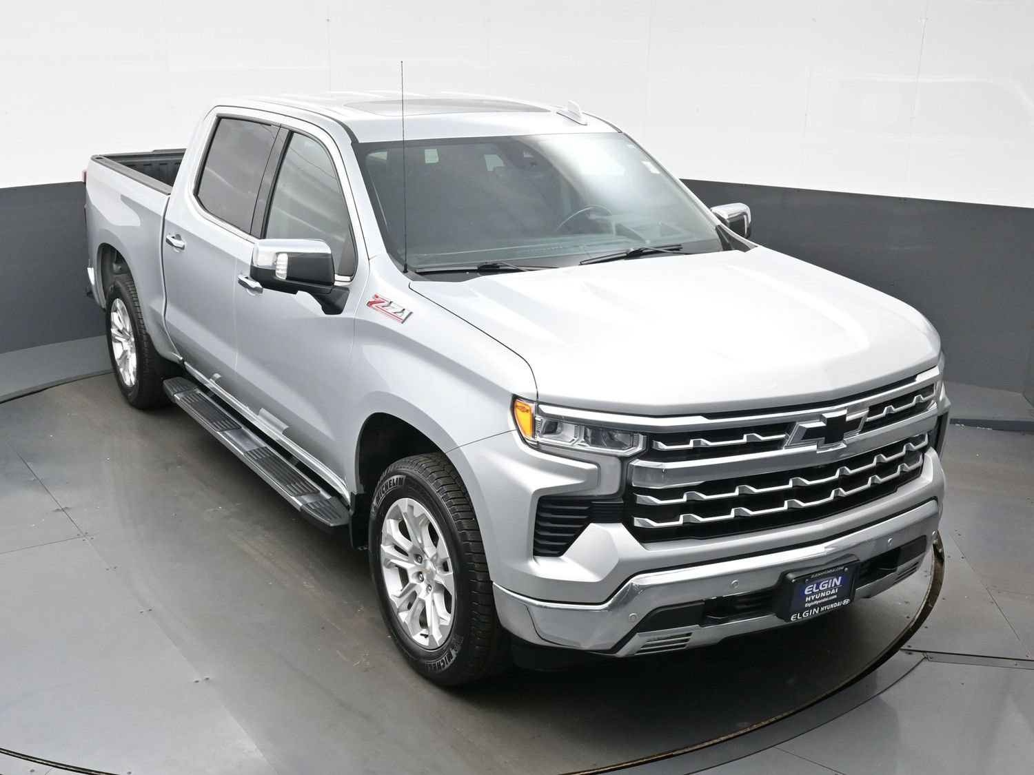 Used 2022 Chevrolet Silverado 1500 LTZ w/ LTZ Premium Package AWD/4WD image 41