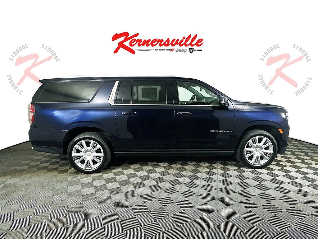 Used 2021 Chevrolet Suburban High Country w/ Premium Package image 8