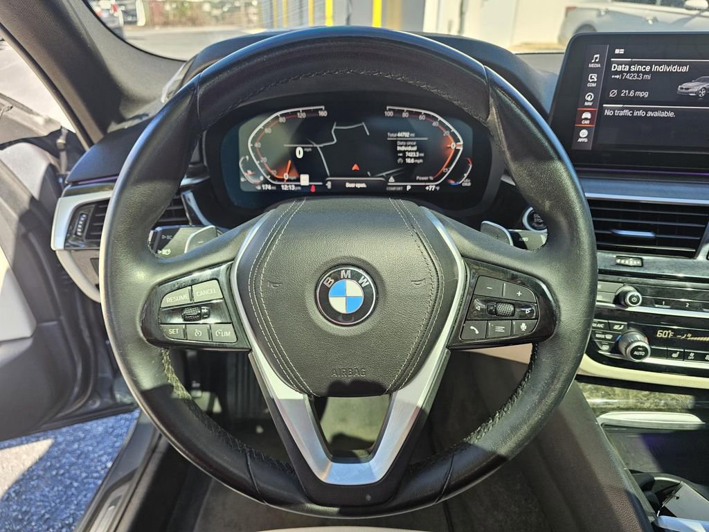 Used 2021 BMW 540i w/ Convenience Package image 16