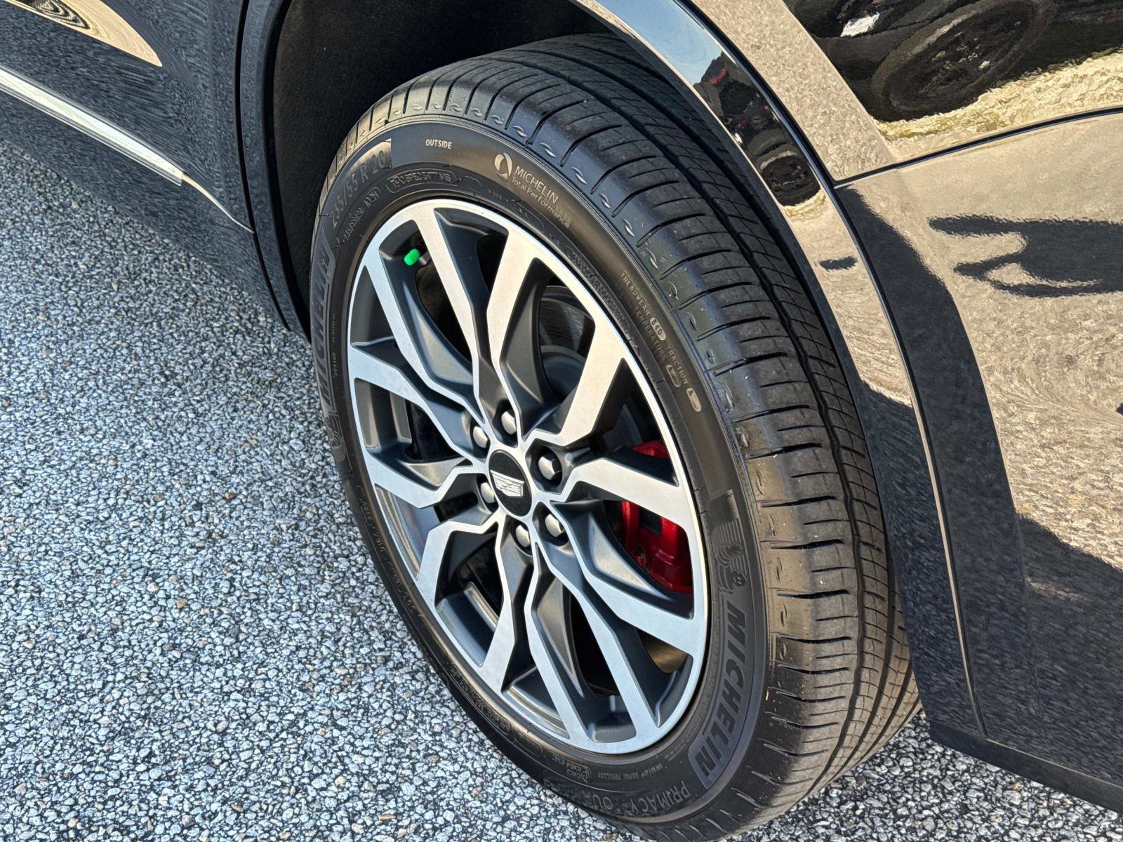 Used 2025 Cadillac XT6 Sport image 12