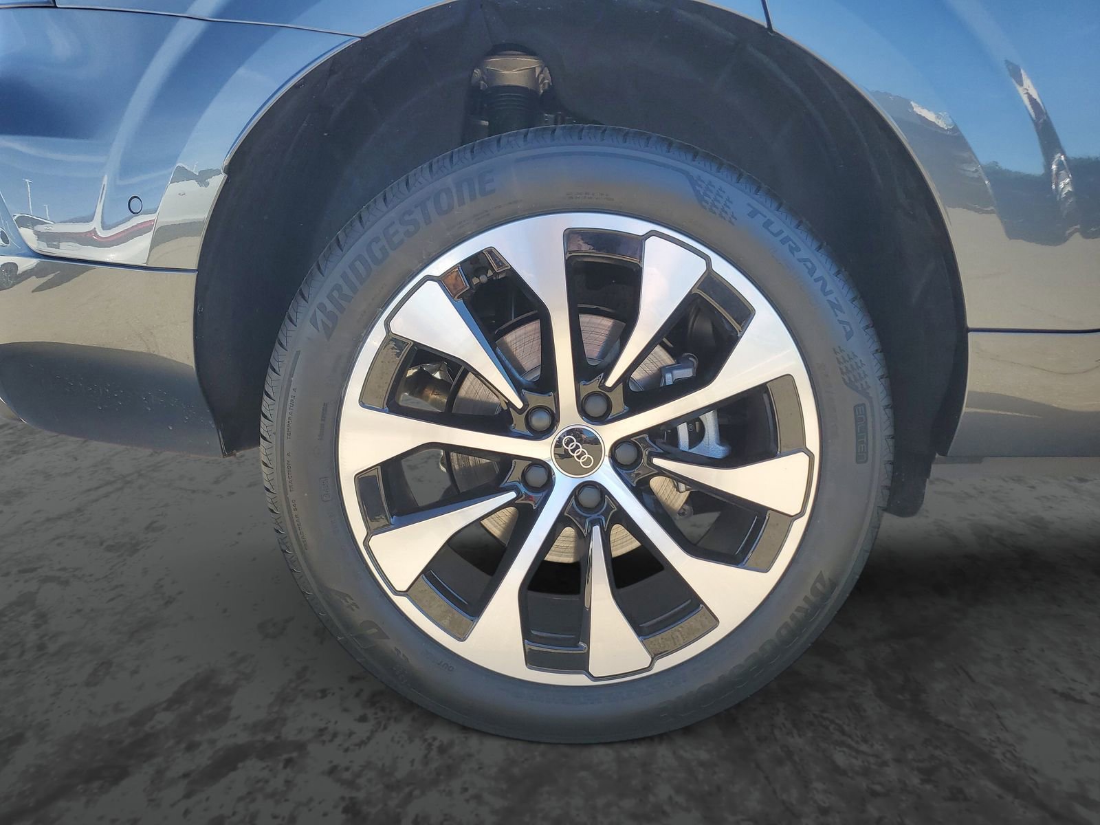 New 2026 Audi Q3 quattro 2.0T image 5