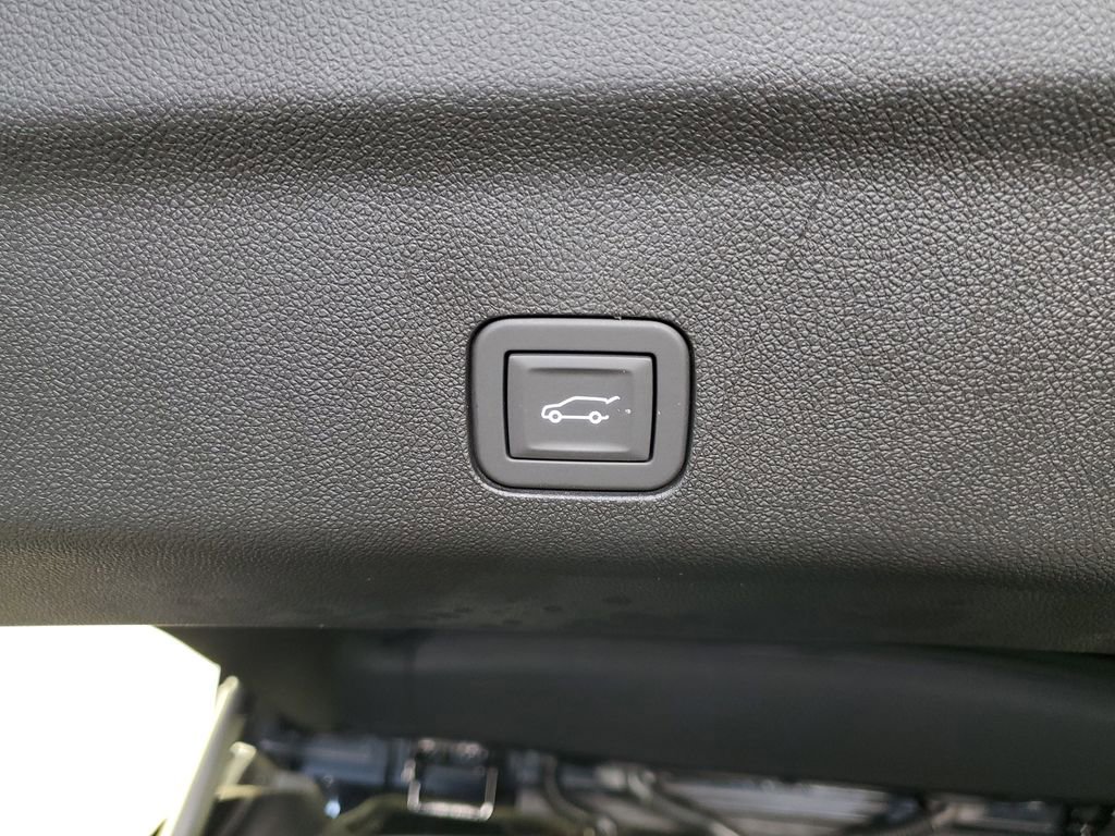 New 2026 Chevrolet Suburban Z71 w/ Comfort Package image 35