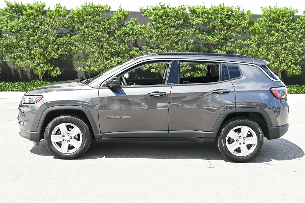 Used 2022 Jeep Compass Latitude image 7