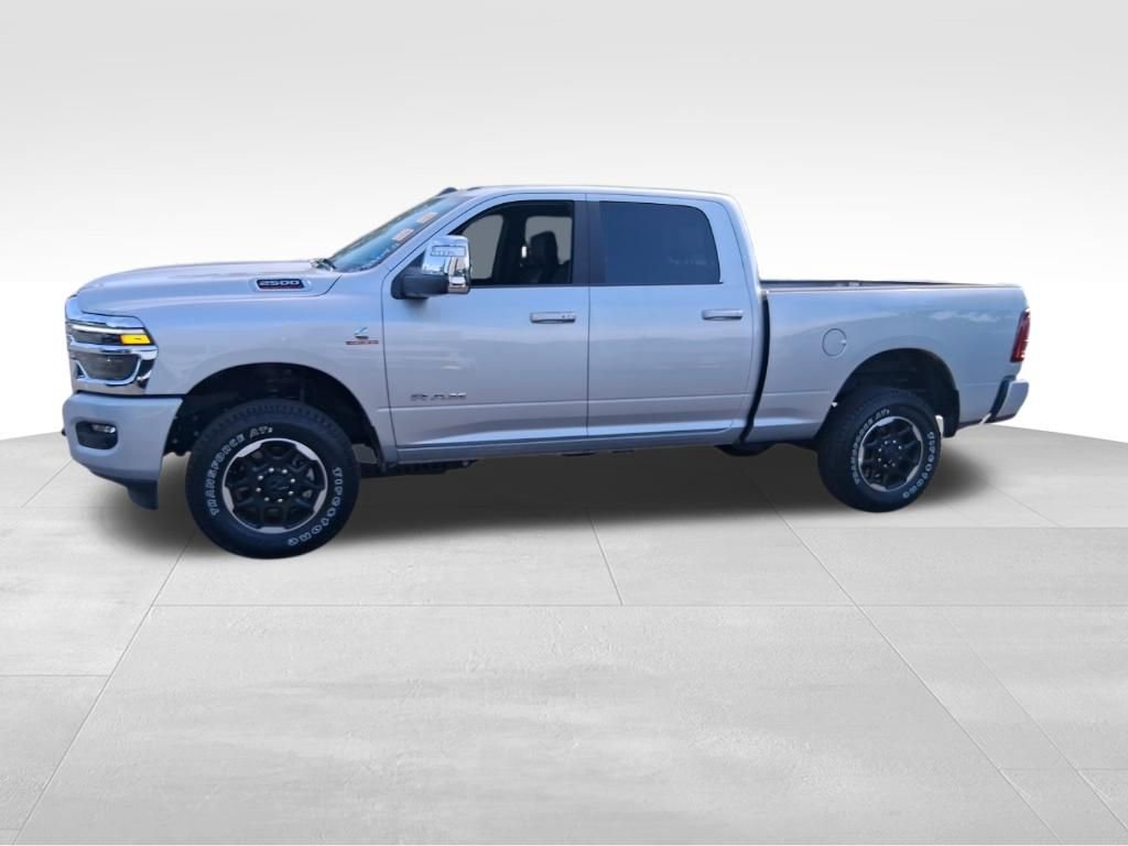 Used 2026 RAM 2500 Laramie AWD/4WD image 2