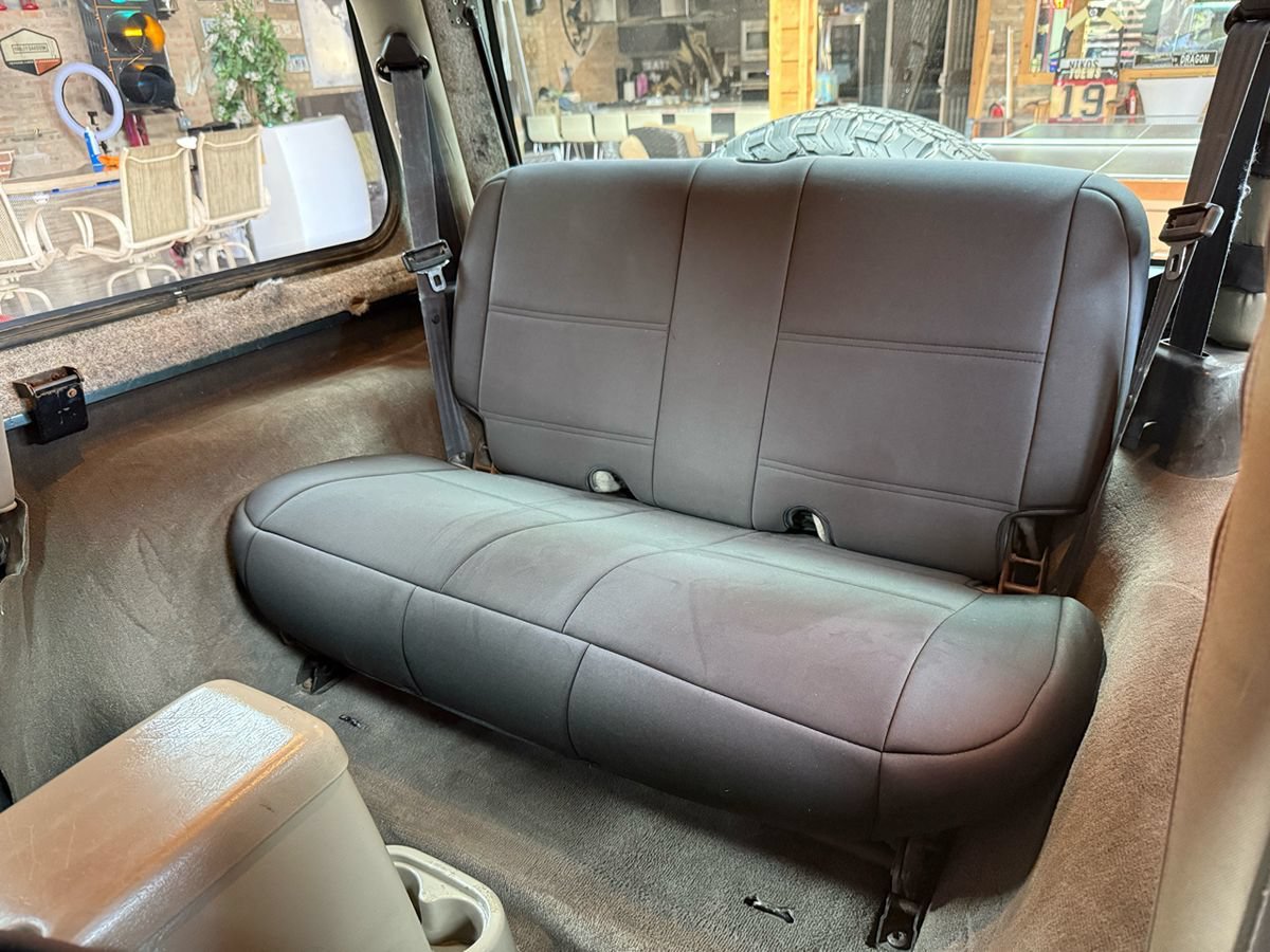 Used 2003 Jeep Wrangler Sahara AWD/4WD image 24
