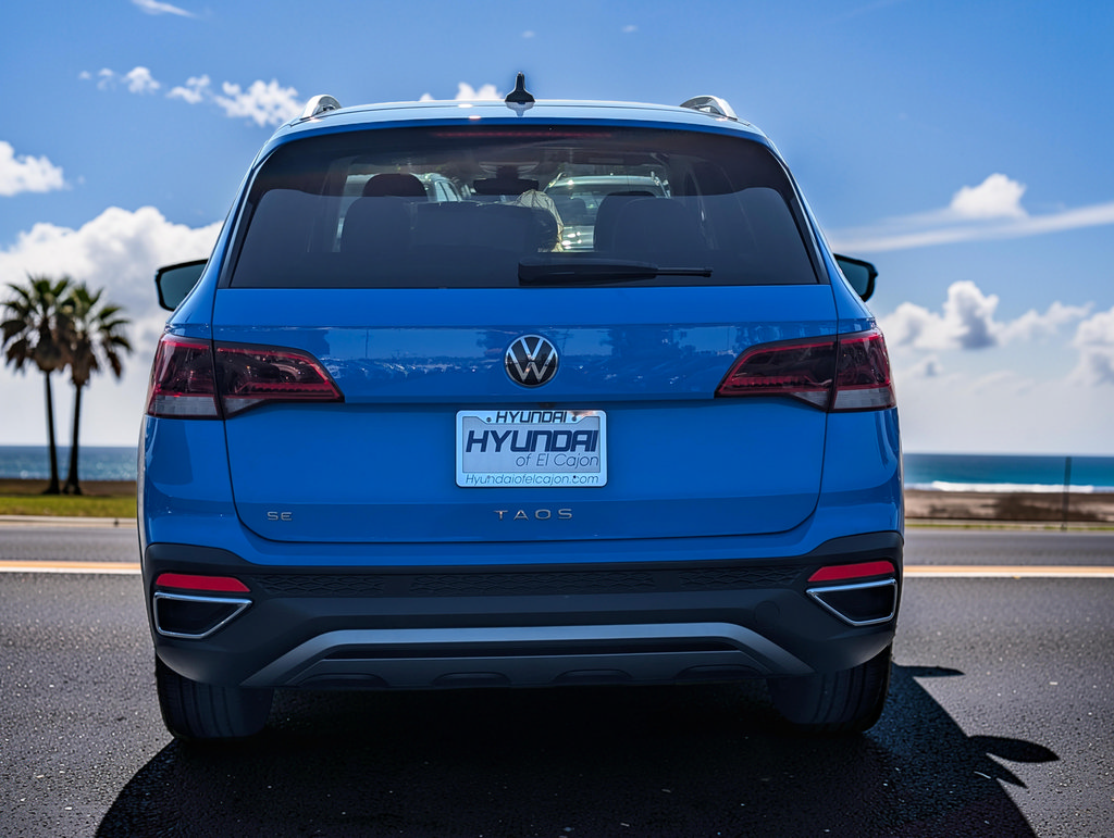 Used 2024 Volkswagen Taos SE FWD image 6