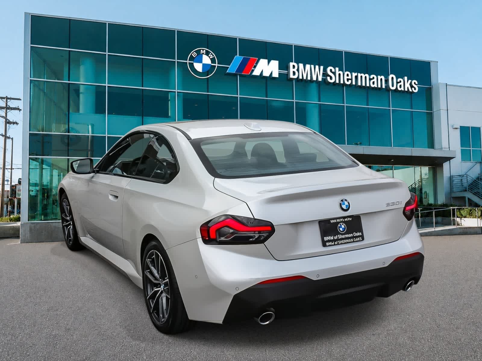 Used 2026 BMW 230i Coupe w/ Premium Package RWD image 6