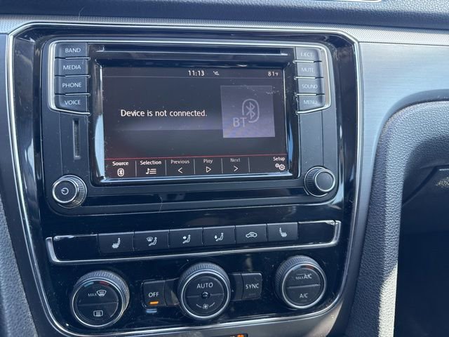 Used 2017 Volkswagen Passat 1.8T R-Line image 11