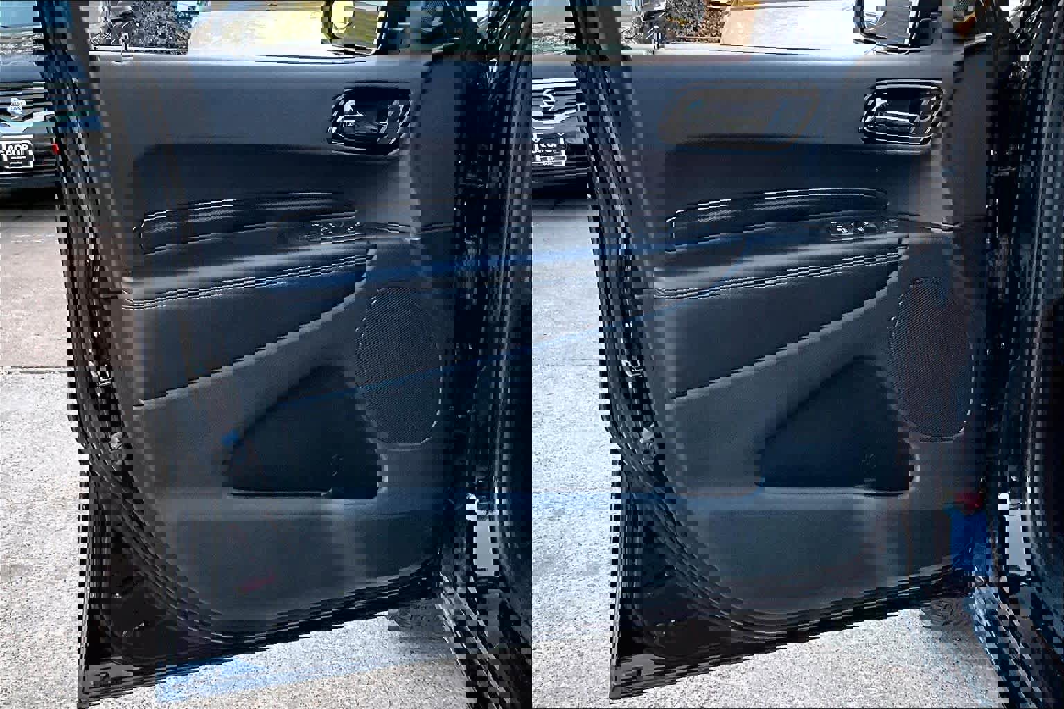 Used 2022 Dodge Durango GT image 21