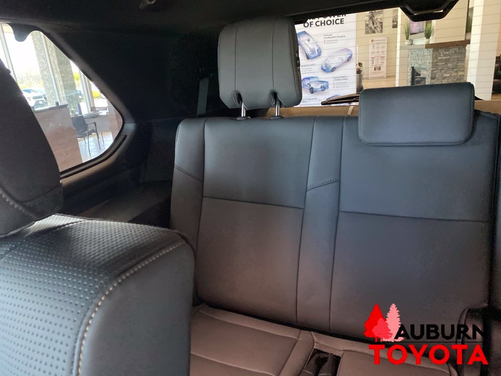 New 2026 Toyota Sequoia Capstone w/ Tow Technology Package AWD/4WD image 17