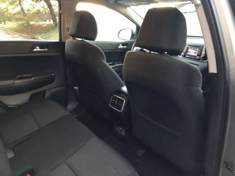 Used 2018 Kia Sportage LX FWD image 3