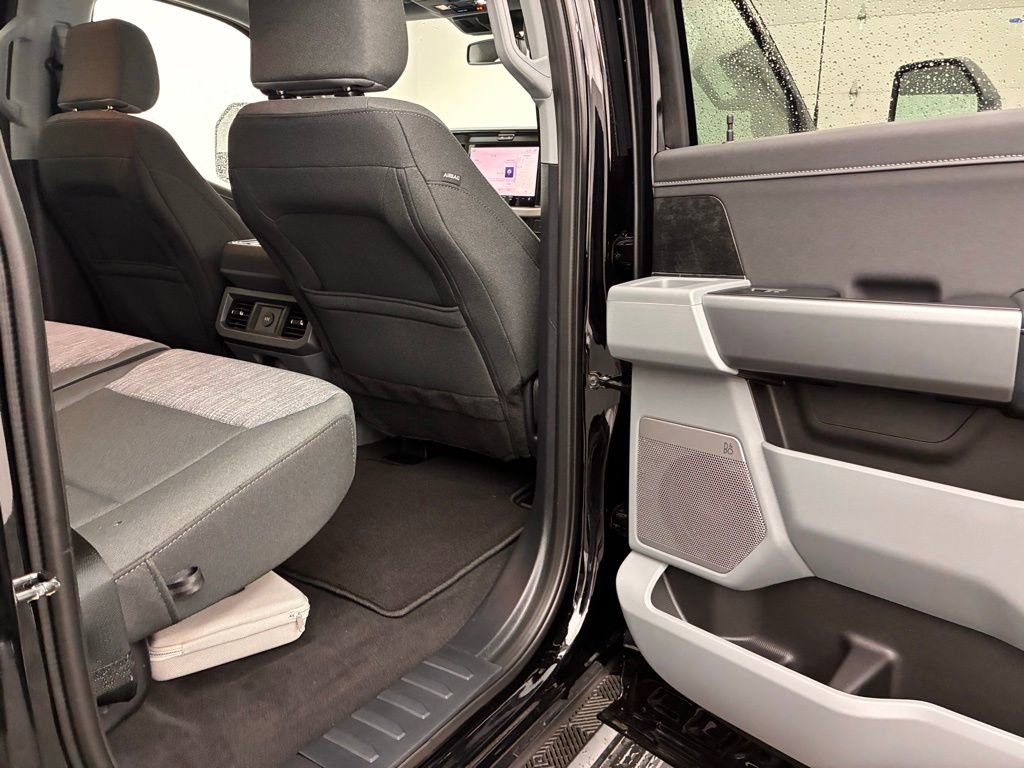 New 2026 Ford F350 XLT image 28