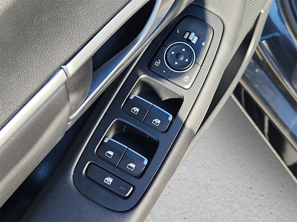 Certified 2024 Hyundai Sonata SEL w/ Convenience Package image 15