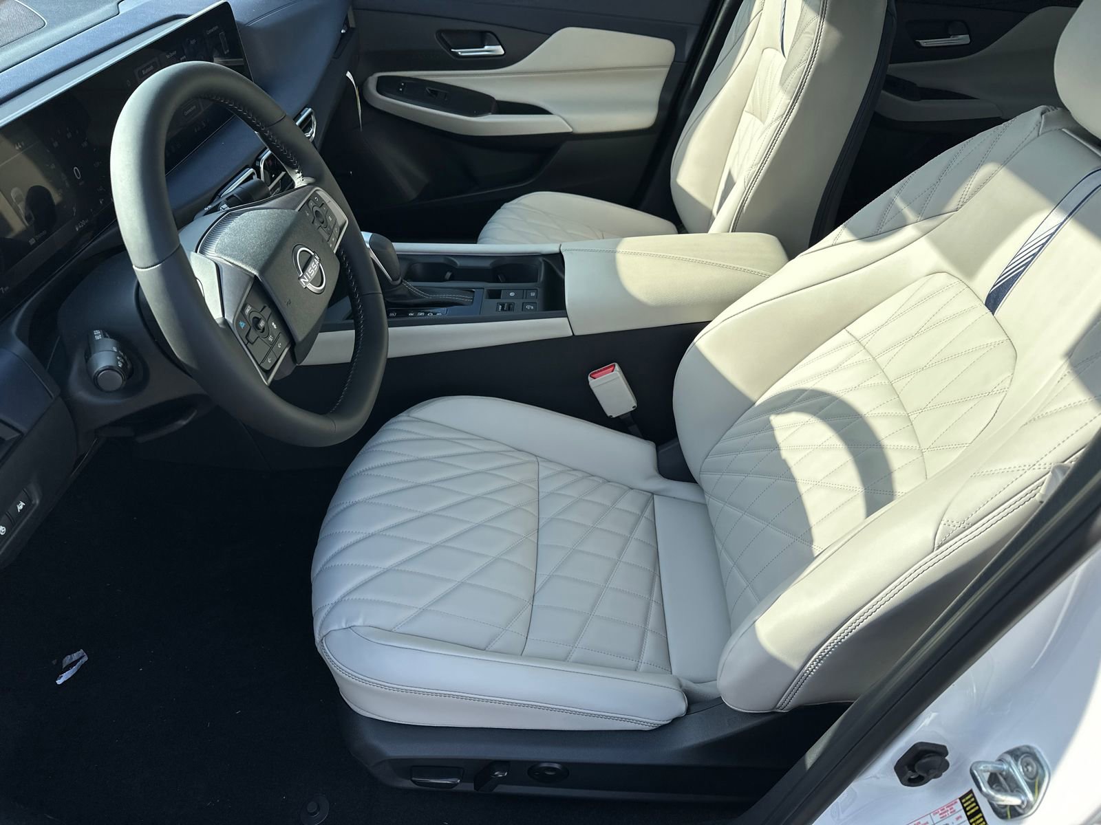 New 2026 Nissan Sentra SL w/ Floor Mat Package image 9