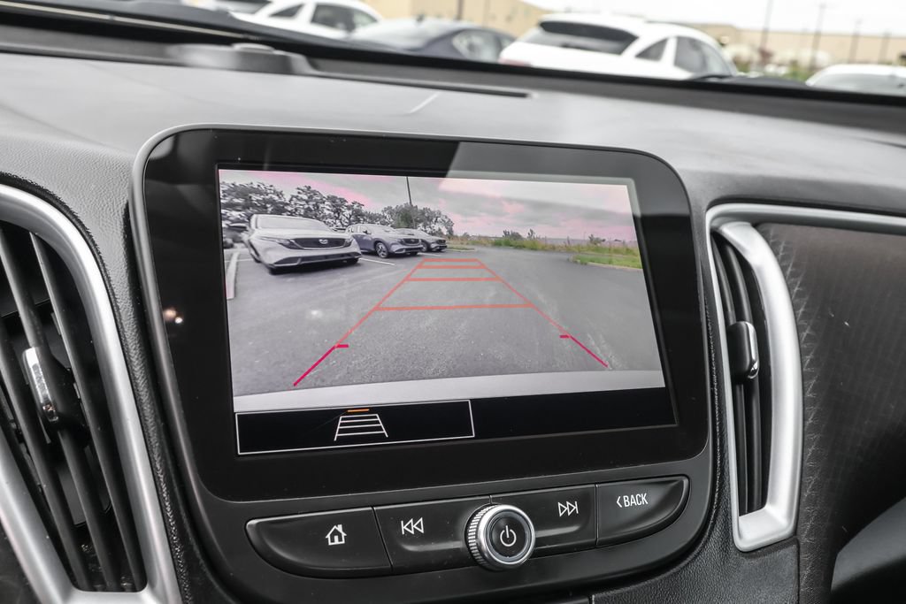 Used 2023 Chevrolet Malibu LT FWD image 7